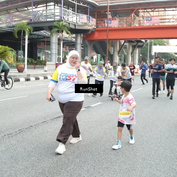 Runner Photo 4603335