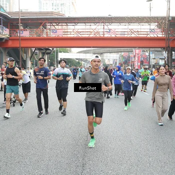 Runner Photo 4603499