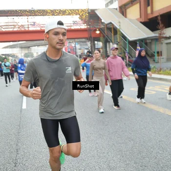 Runner Photo 4603604