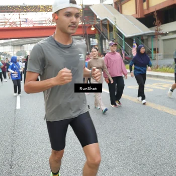 Runner Photo 4603642