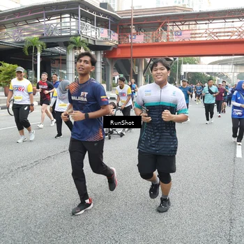 Runner Photo 4603695