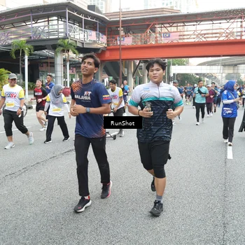 Runner Photo 4603703