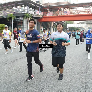 Runner Photo 4603746