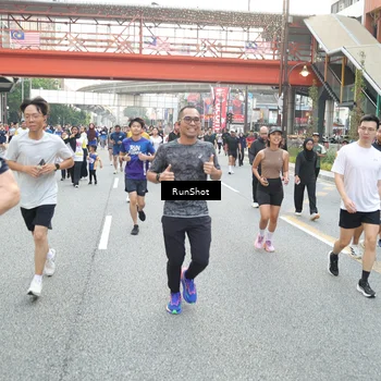 Runner Photo 4603852