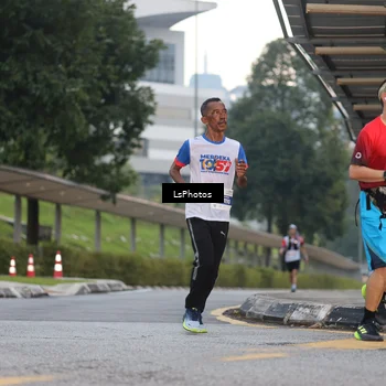 Runner Photo 4603875