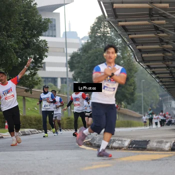 Runner Photo 4604096