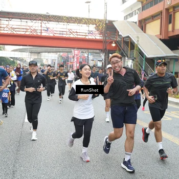 Runner Photo 4604275