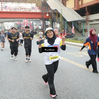 Runner Photo 4604390
