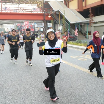 Runner Photo 4604418