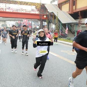 Runner Photo 4604422