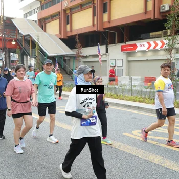 Runner Photo 4604572