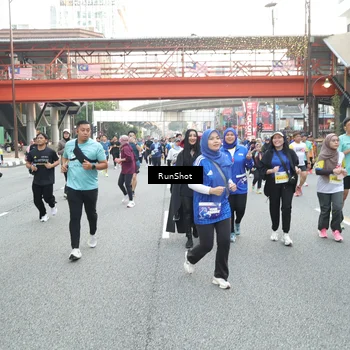 Runner Photo 4604813