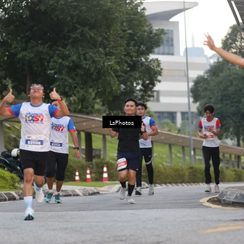 Runner Photo 4604924