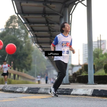 Runner Photo 4605372