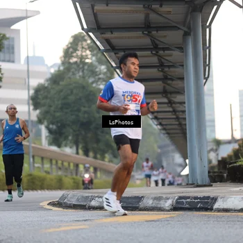 Runner Photo 4605476