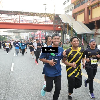 Runner Photo 4605515