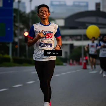 Runner Photo 4605656