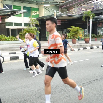 Runner Photo 4605659