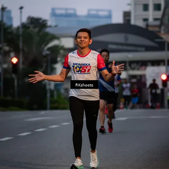 Runner Photo 4606101