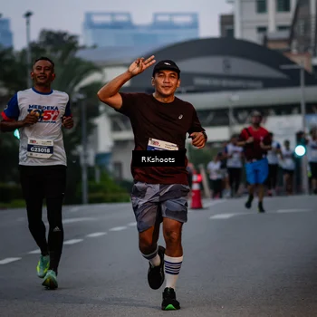 Runner Photo 4606210