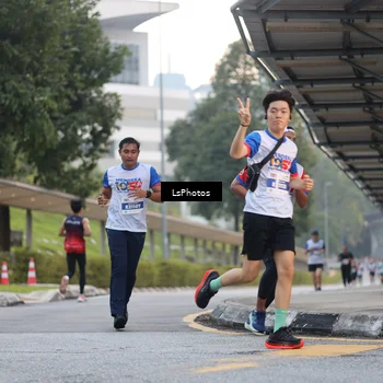 Runner Photo 4606393