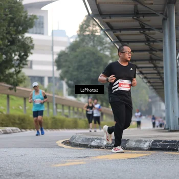 Runner Photo 4606456