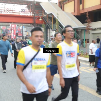 Runner Photo 4606608
