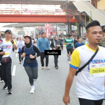 Runner Photo 4606642