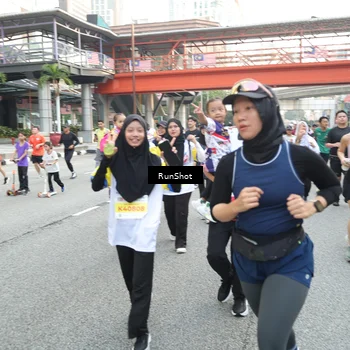 Runner Photo 4606771