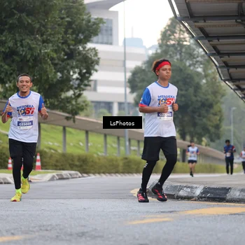 Runner Photo 4606800