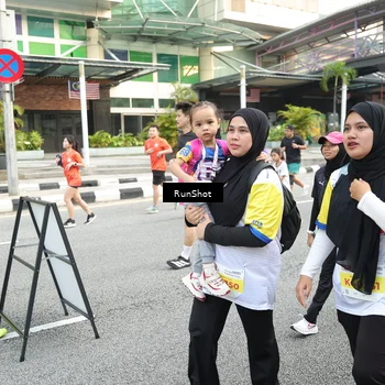 Runner Photo 4607142