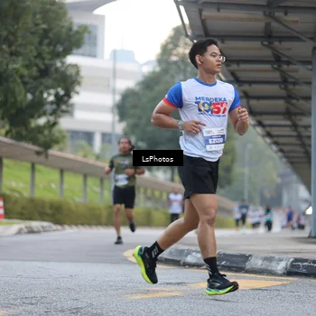 Runner Photo 4607190
