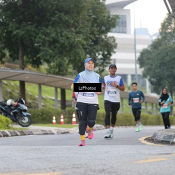 Runner Photo 4607360