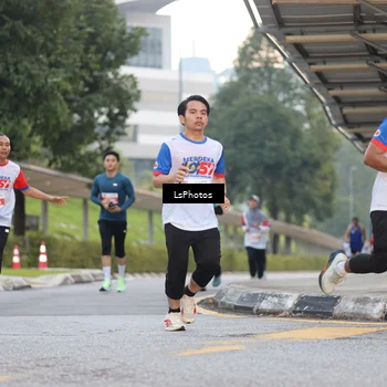 Runner Photo 4607406