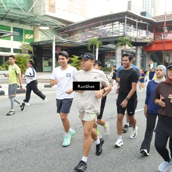 Runner Photo 4607457