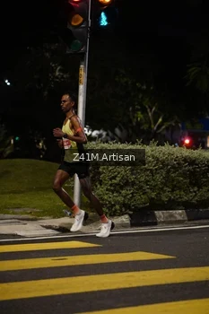 Runner Photo 4607647