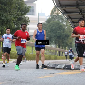 Runner Photo 4607729