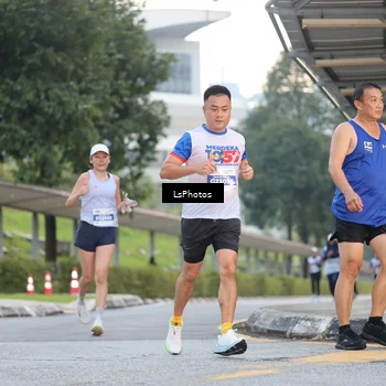 Runner Photo 4607835