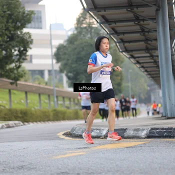 Runner Photo 4608137