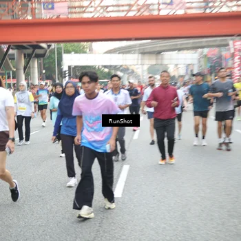Runner Photo 4608150