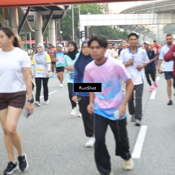 Runner Photo 4608160