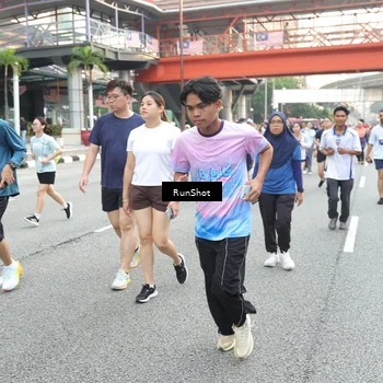 Runner Photo 4608275