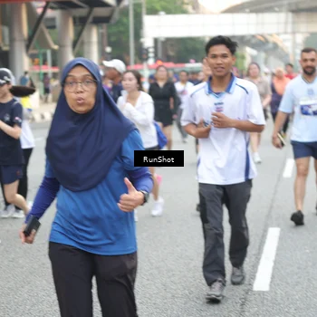 Runner Photo 4608342