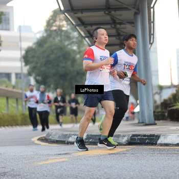Runner Photo 4608352
