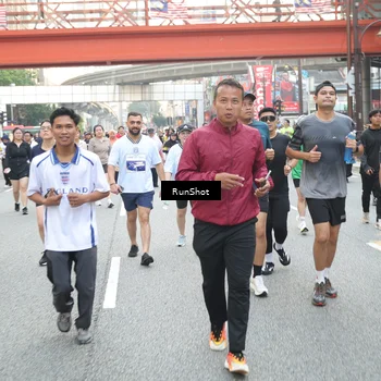 Runner Photo 4608399