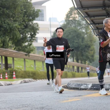 Runner Photo 4608413