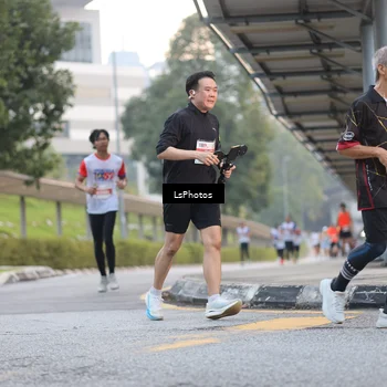 Runner Photo 4608445