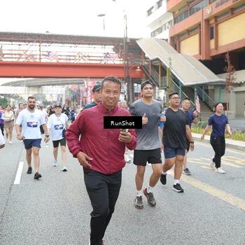 Runner Photo 4608495