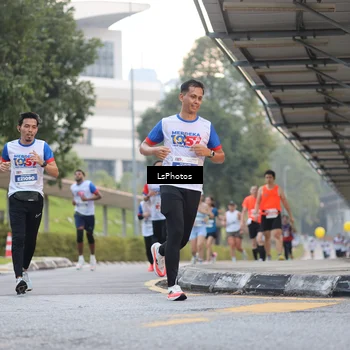 Runner Photo 4608596