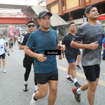Runner Photo 4608635